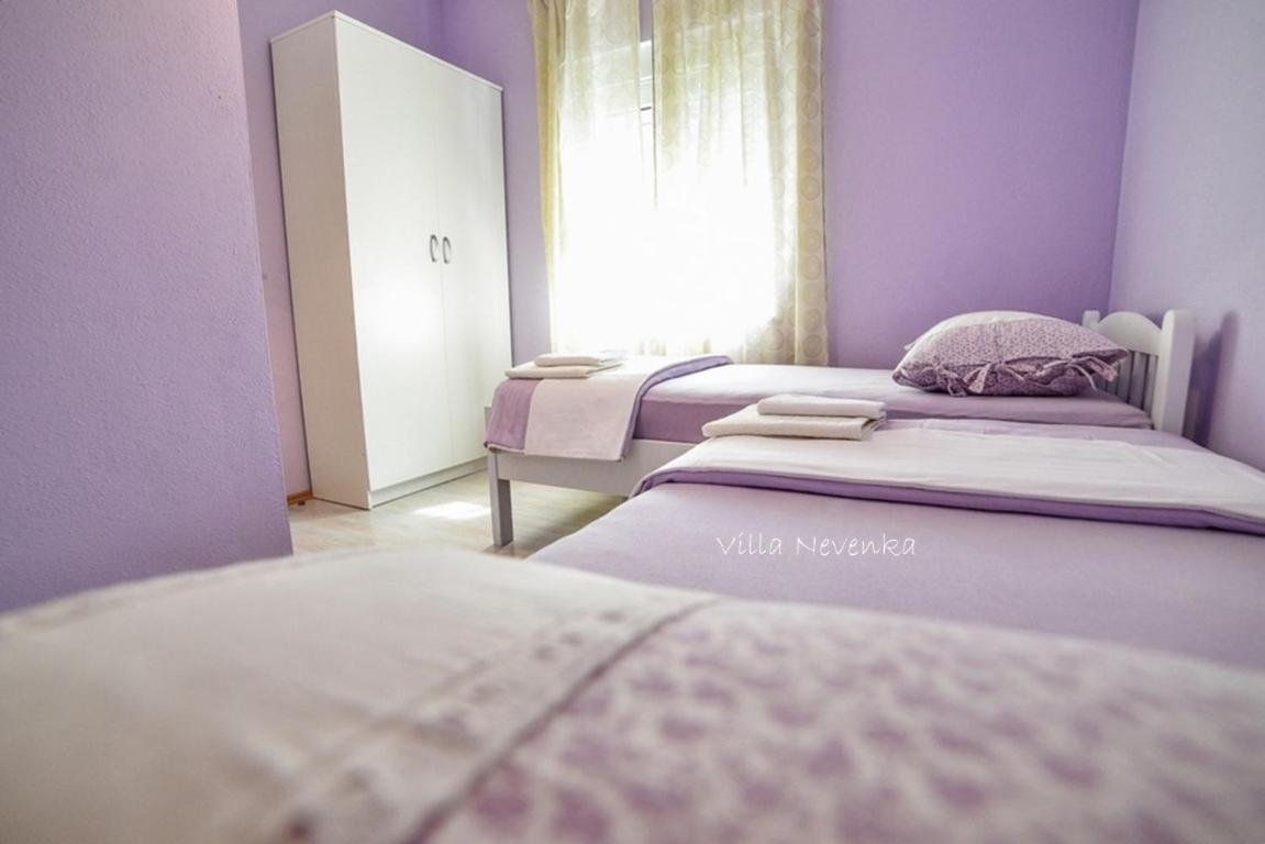 Apartments Villa Nevenka Рогозница Экстерьер фото