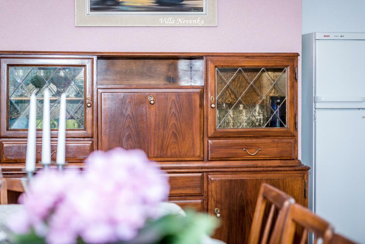 Apartments Villa Nevenka Рогозница Экстерьер фото