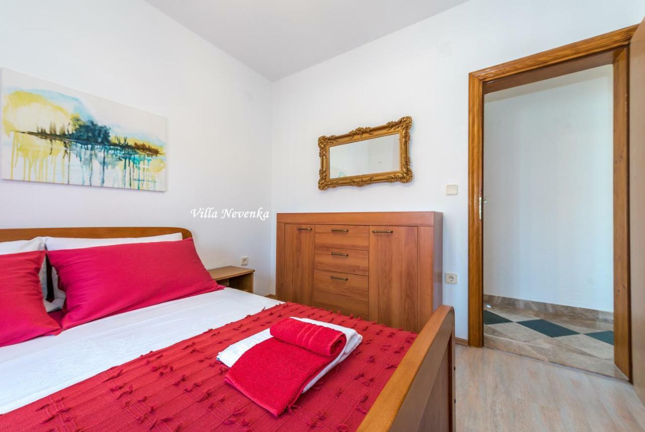 Apartments Villa Nevenka Рогозница Экстерьер фото