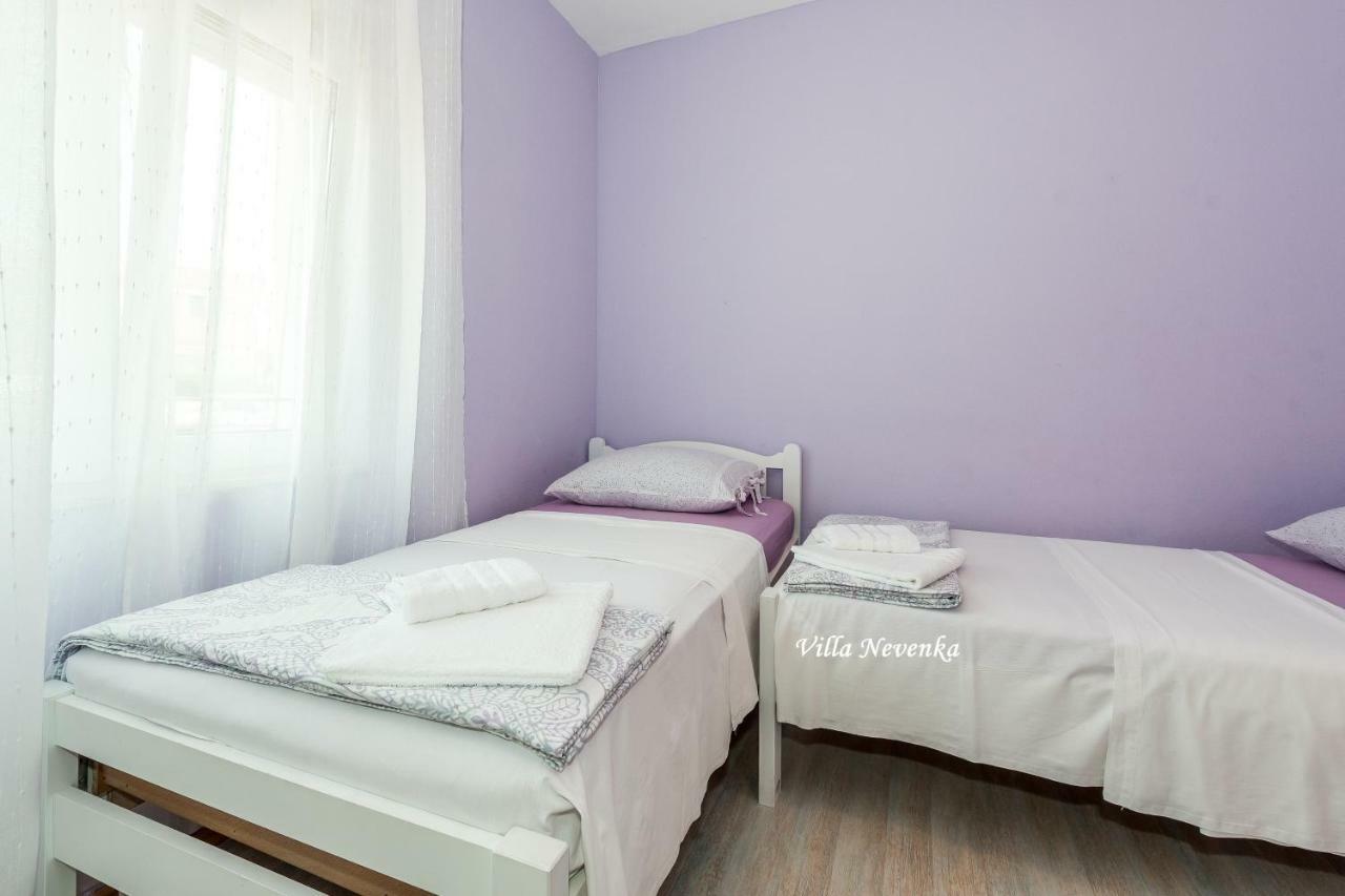 Apartments Villa Nevenka Рогозница Экстерьер фото