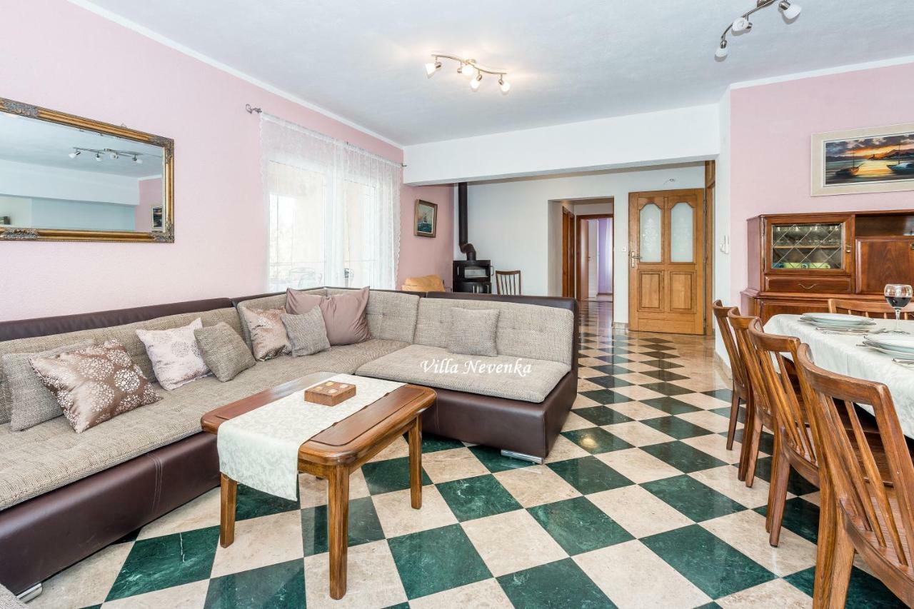 Apartments Villa Nevenka Рогозница Экстерьер фото