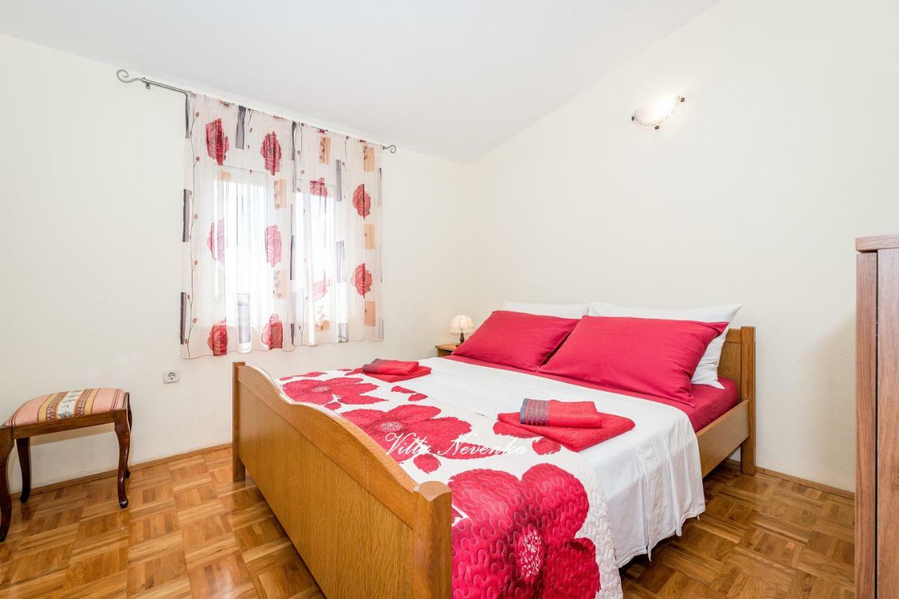 Apartments Villa Nevenka Рогозница Экстерьер фото