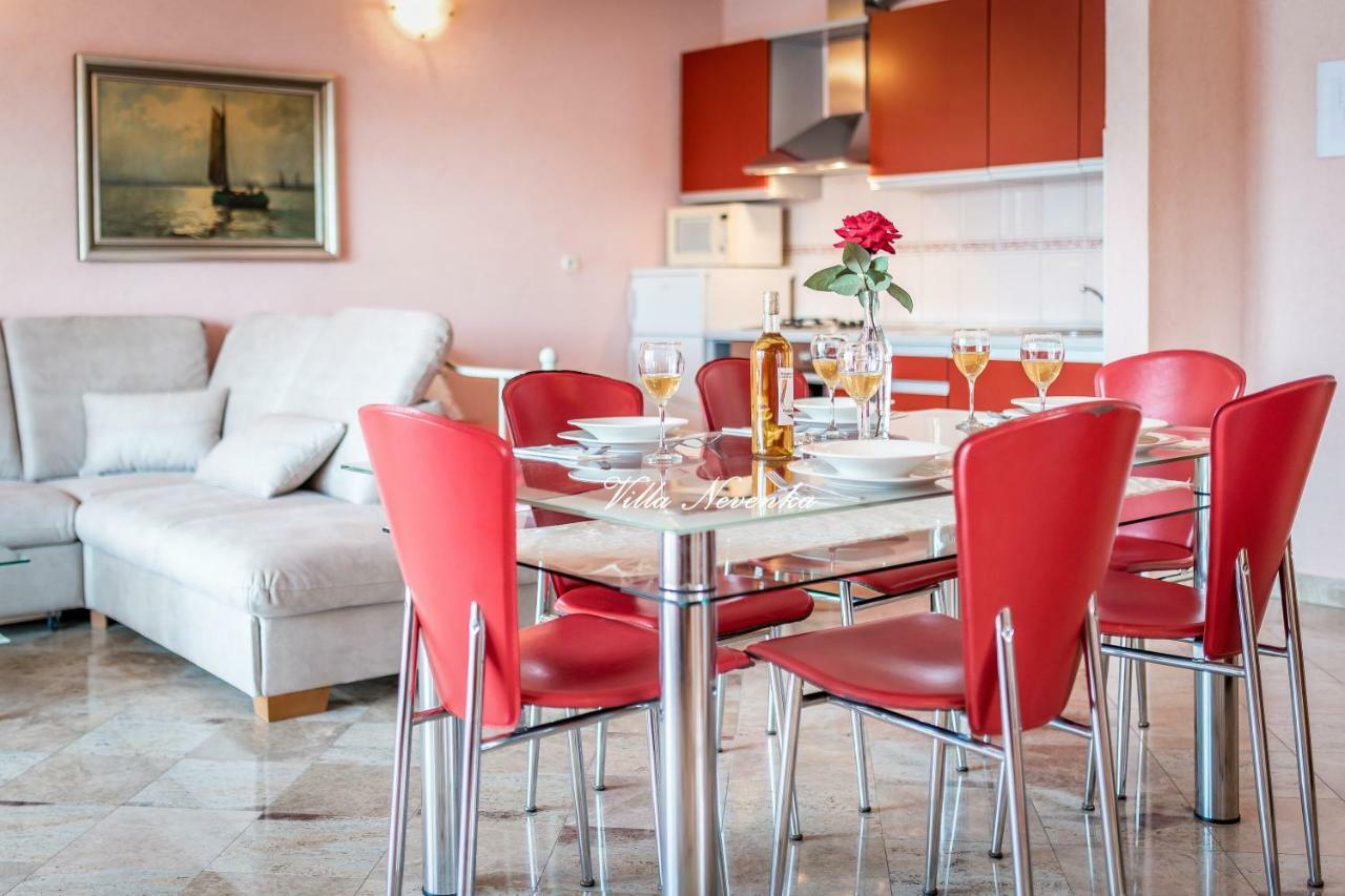 Apartments Villa Nevenka Рогозница Экстерьер фото
